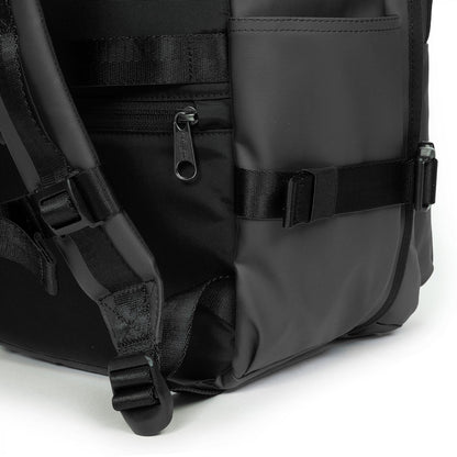 Eastpak Cabin Pak'r Tarp black2