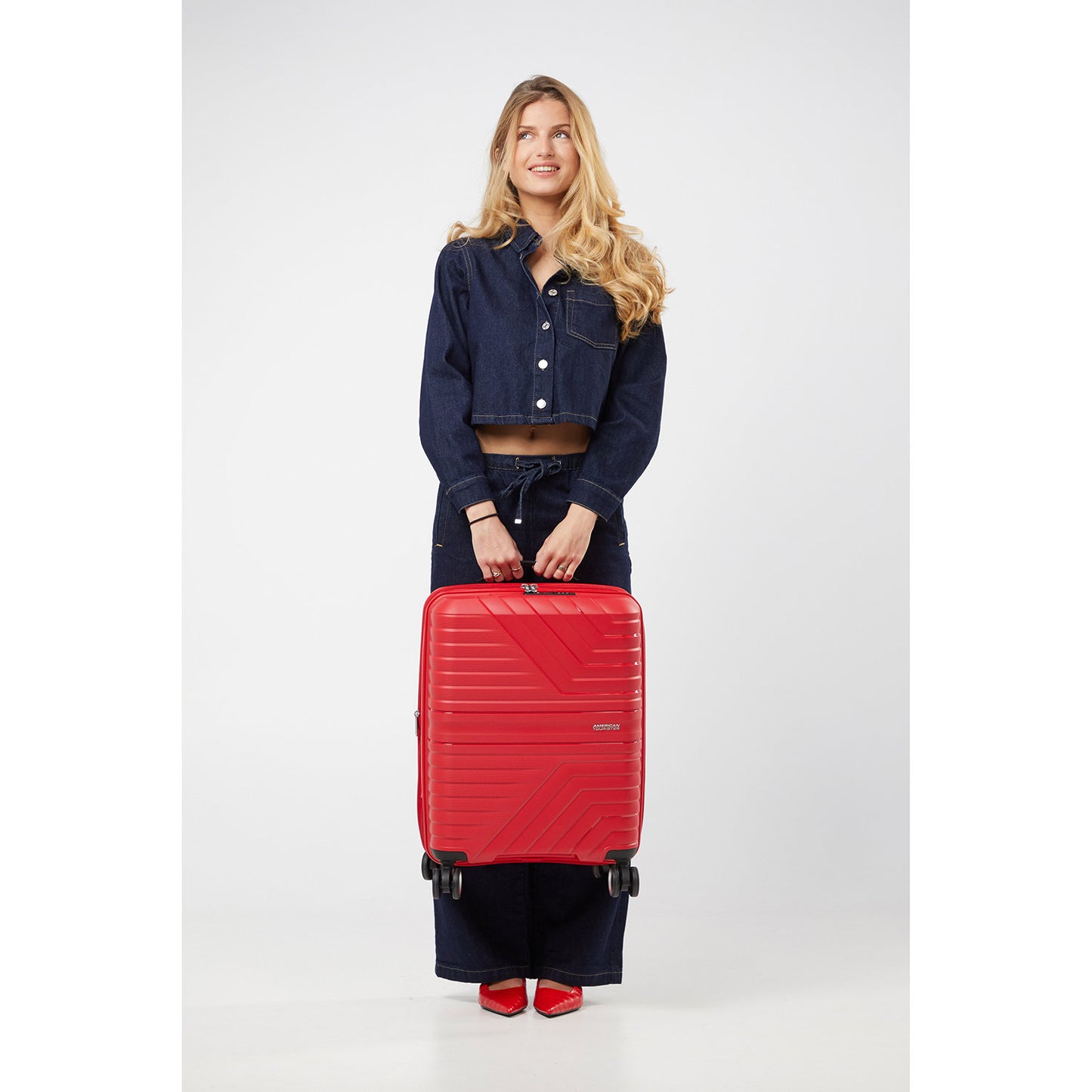 American Tourister Flytwist Spinner Cabin Trolley 55 cm Exp. true red