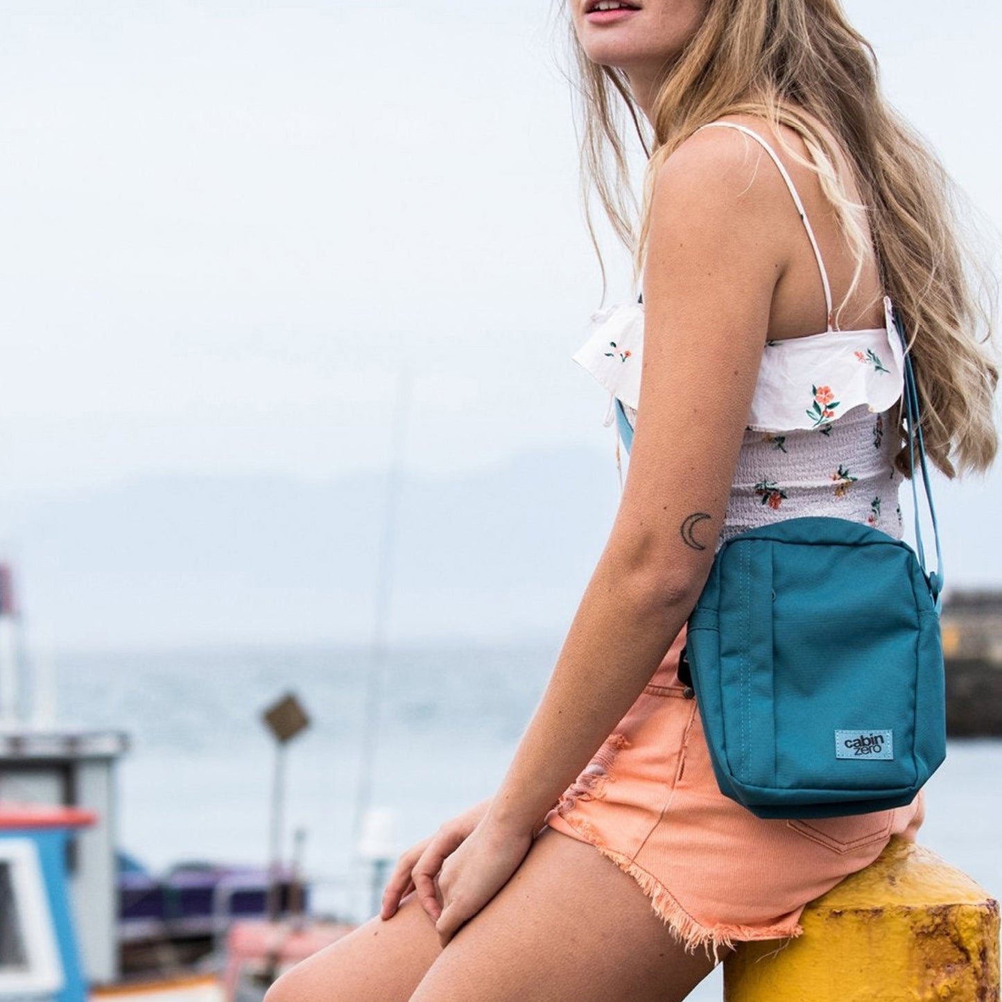 CabinZero Sidekick 3L Shoulderbag navy