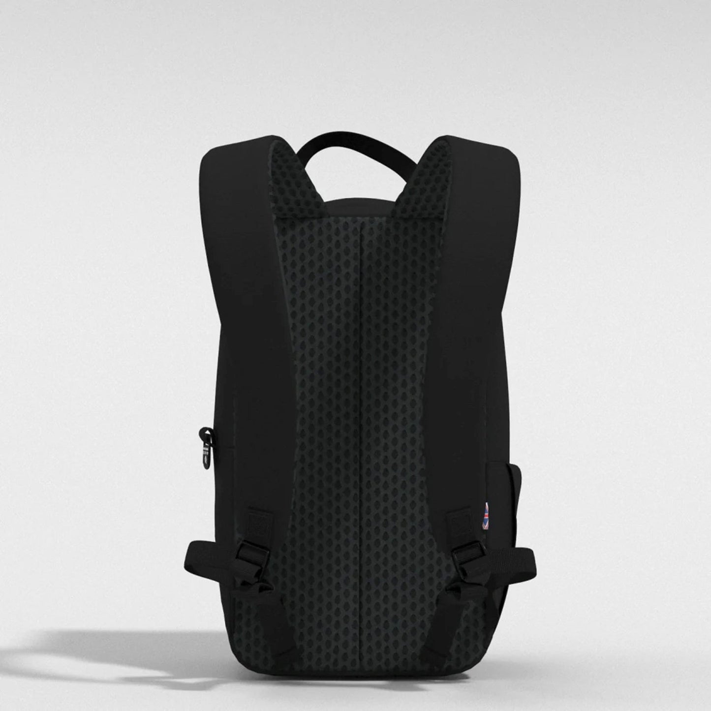 CabinZero Classic Flight 12L absolute black
