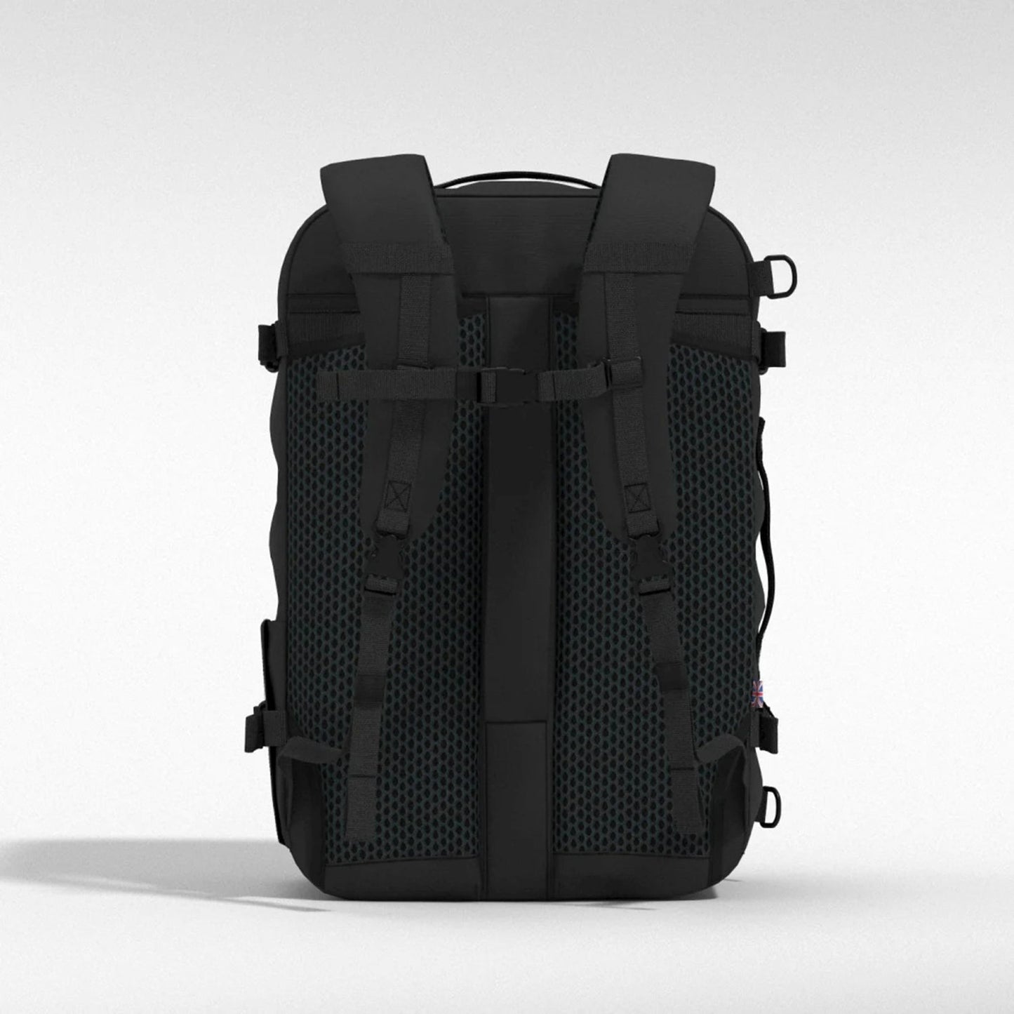 CabinZero Classic Plus 42L absolute black