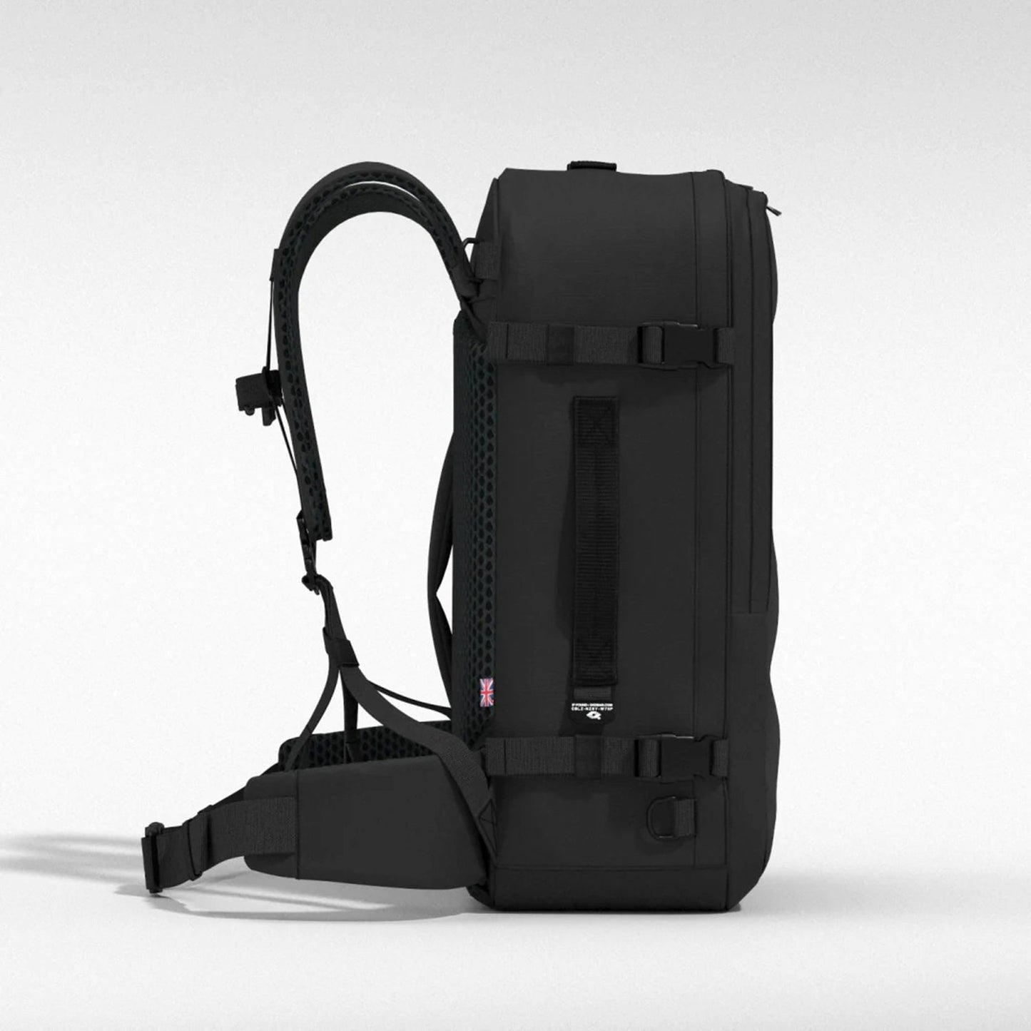 CabinZero Classic Pro 42L absolute black