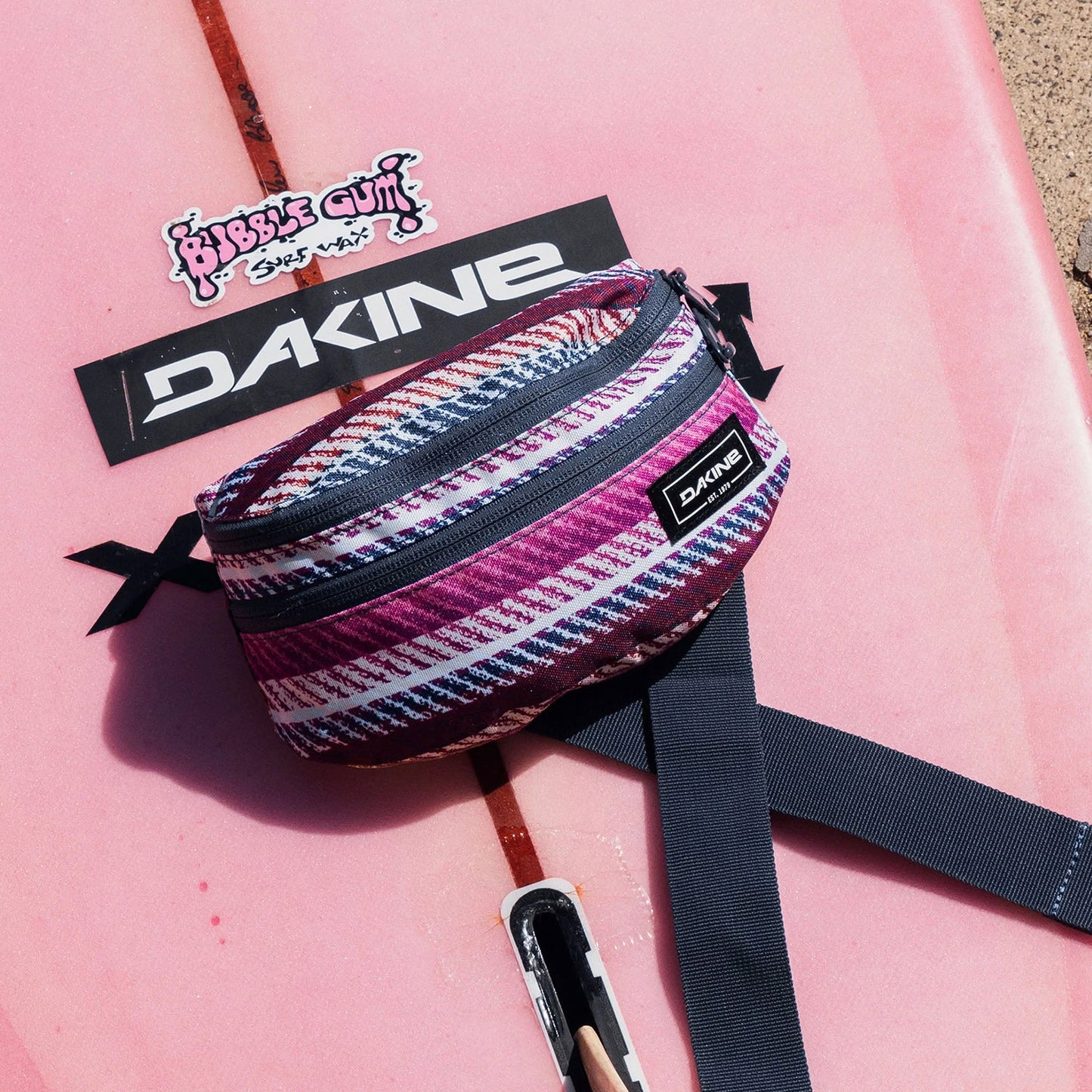 Dakine Classic Hip Pack blanket stripe