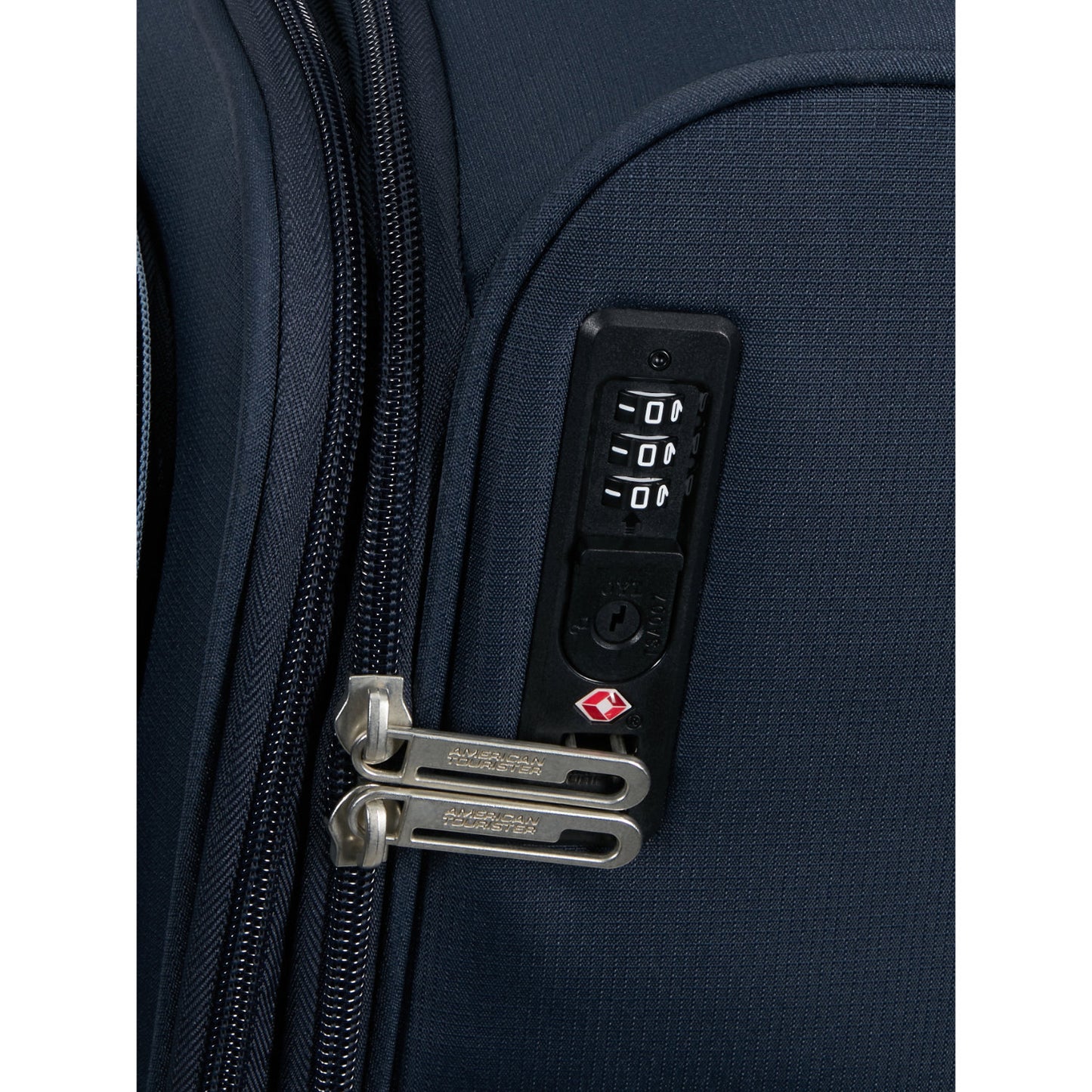 American Tourister Cloudrider  Spinner M Expandable TSA sky navy