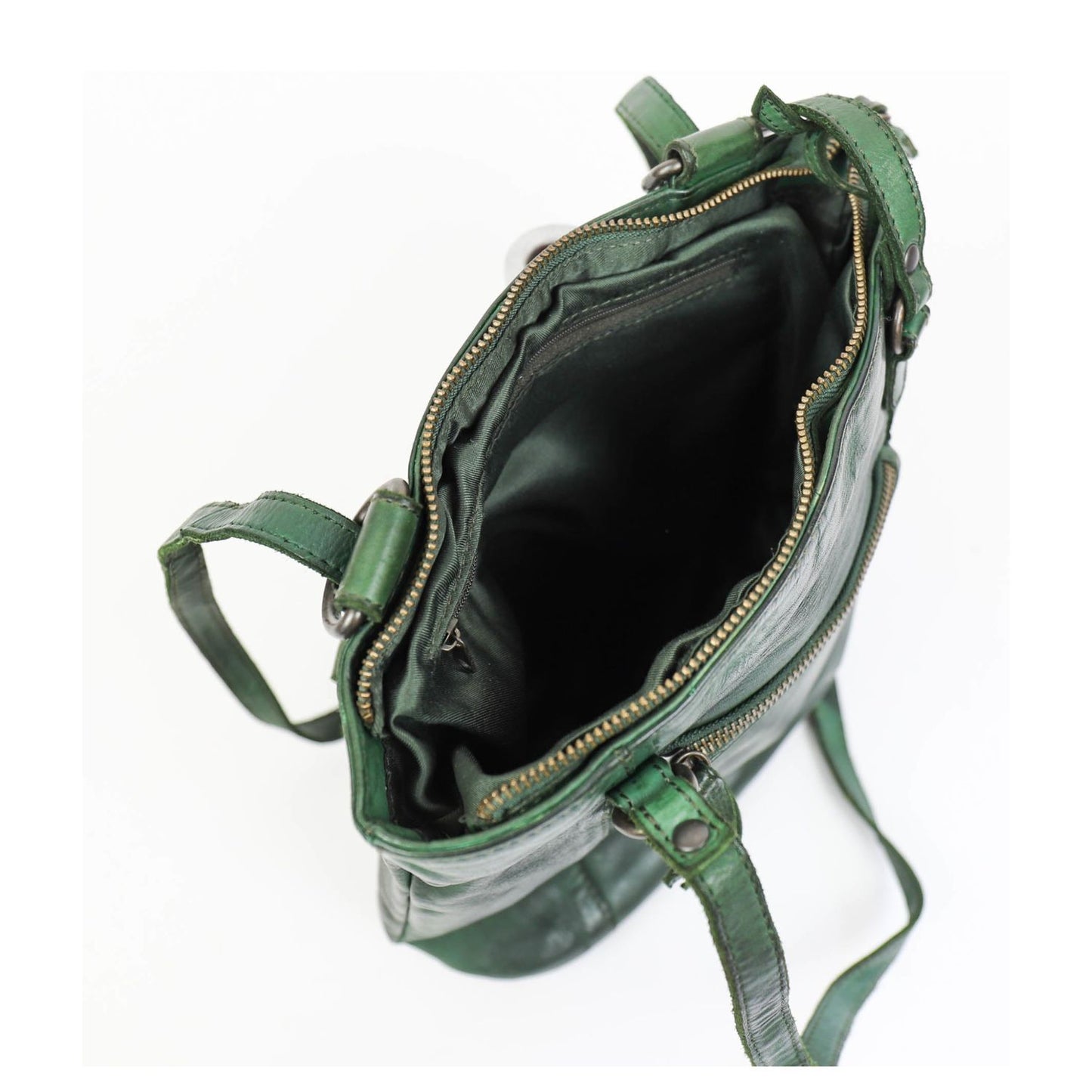 Bear Design Cow Lavato Sandy Backpack green