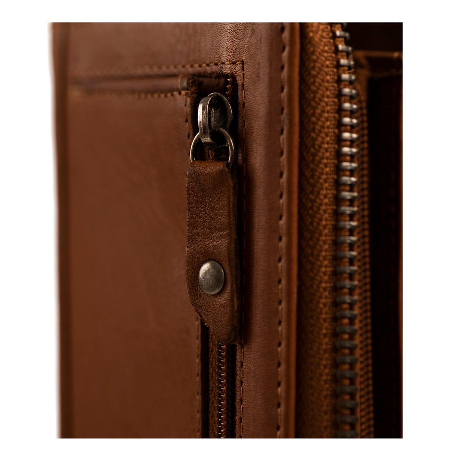 The Chesterfield Brand Nova RFID Wallet cognac