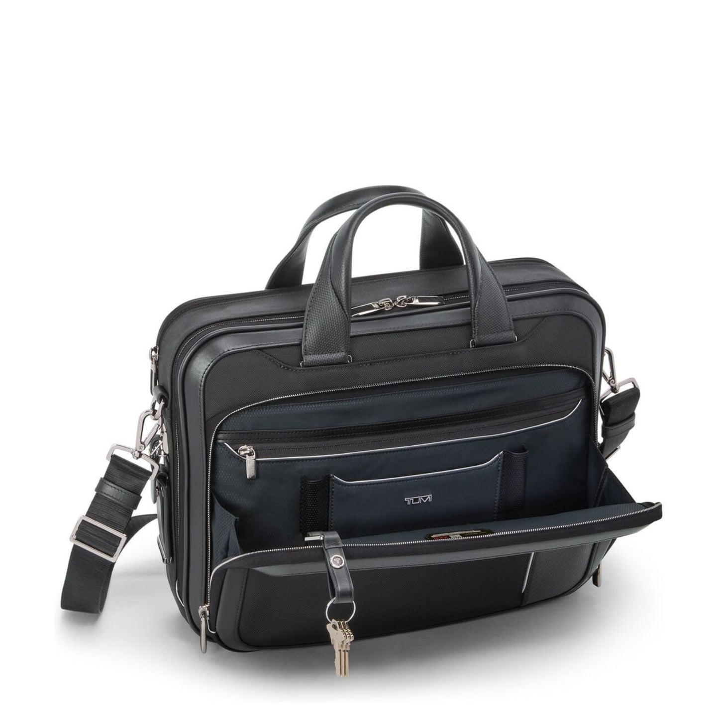 Tumi Arrive Large Brief black