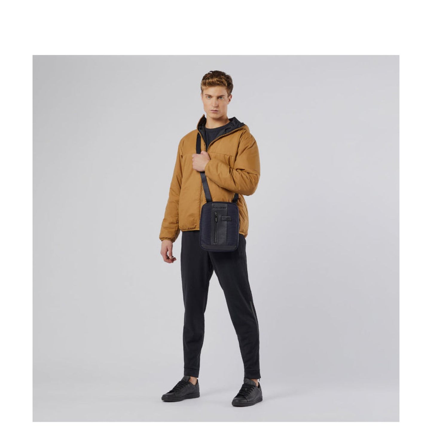 Piquadro Brief 2 iPad Crossbody Bag Shoulderbag black