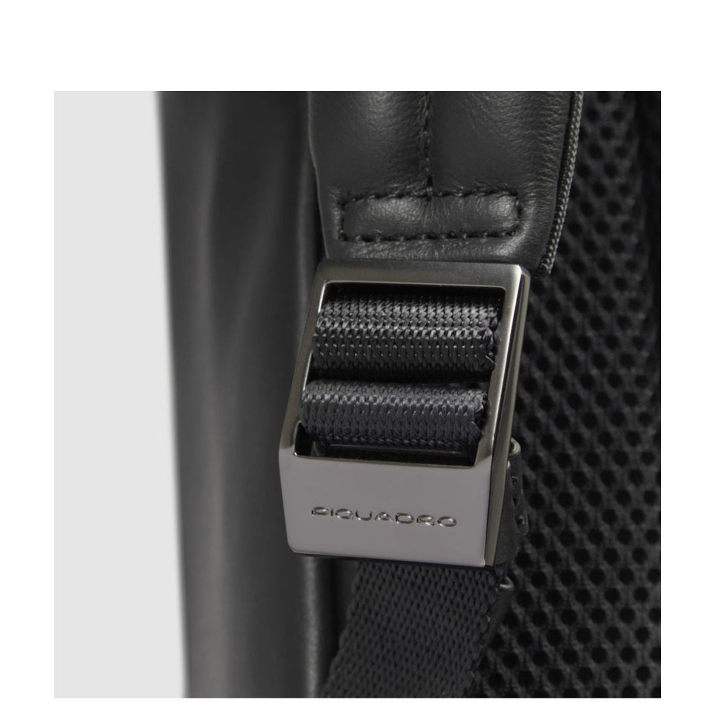 Piquadro Urban Computer Backpack with iPad 10.5"/iPad 9.7" Compartment black