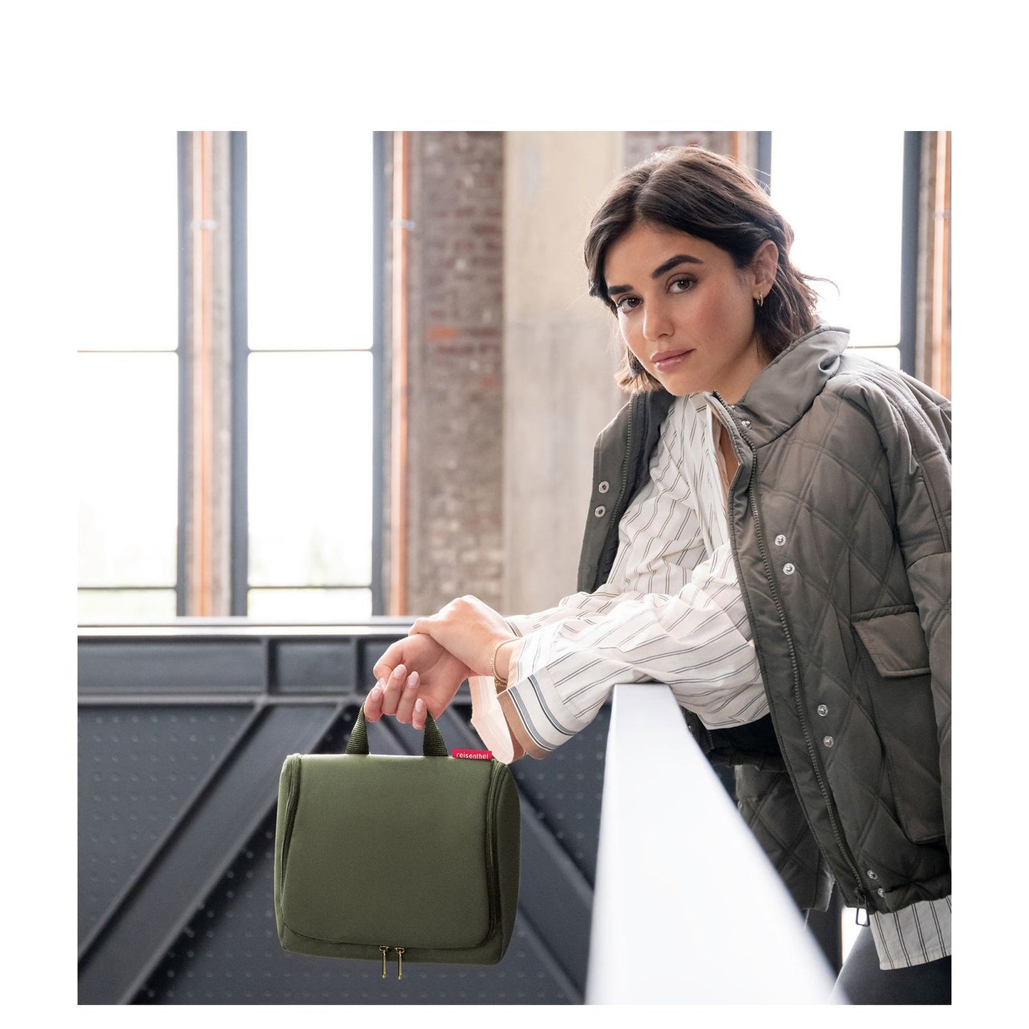 Reisenthel Travelling Toiletbag XL forest gold