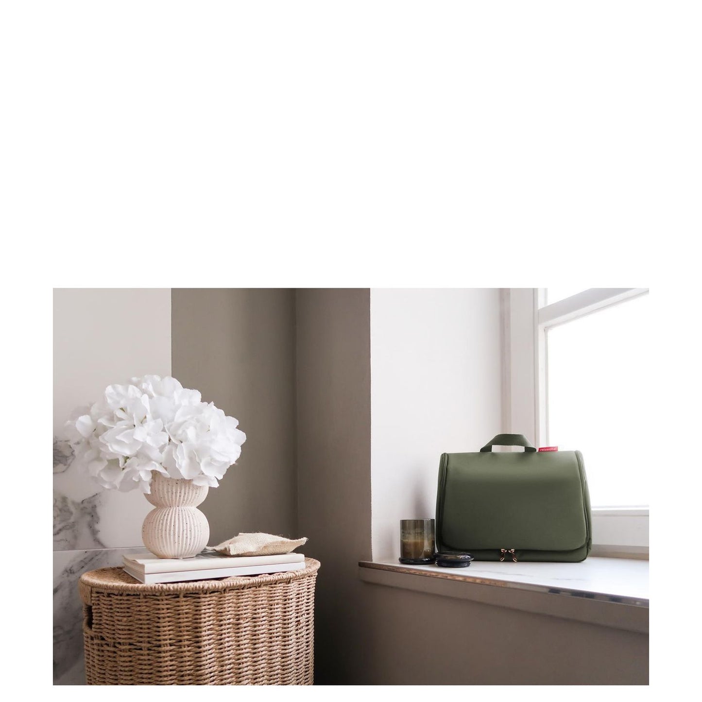 Reisenthel Travelling Toiletbag XL forest gold