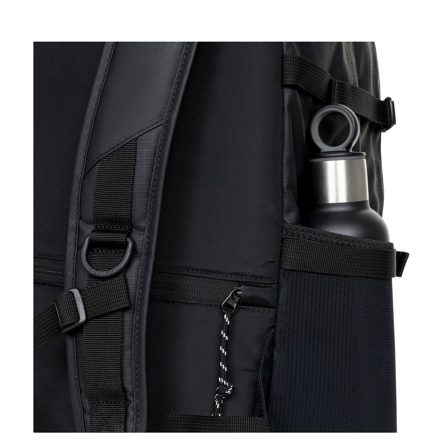 Eastpak Volker Pro CS rip black coat