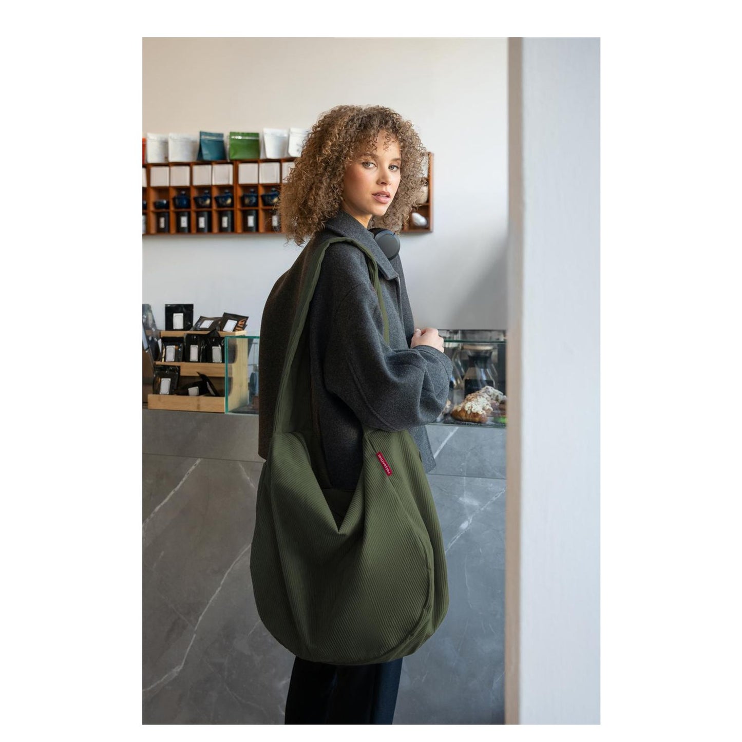 Reisenthel Moonbag Cord dark matcha
