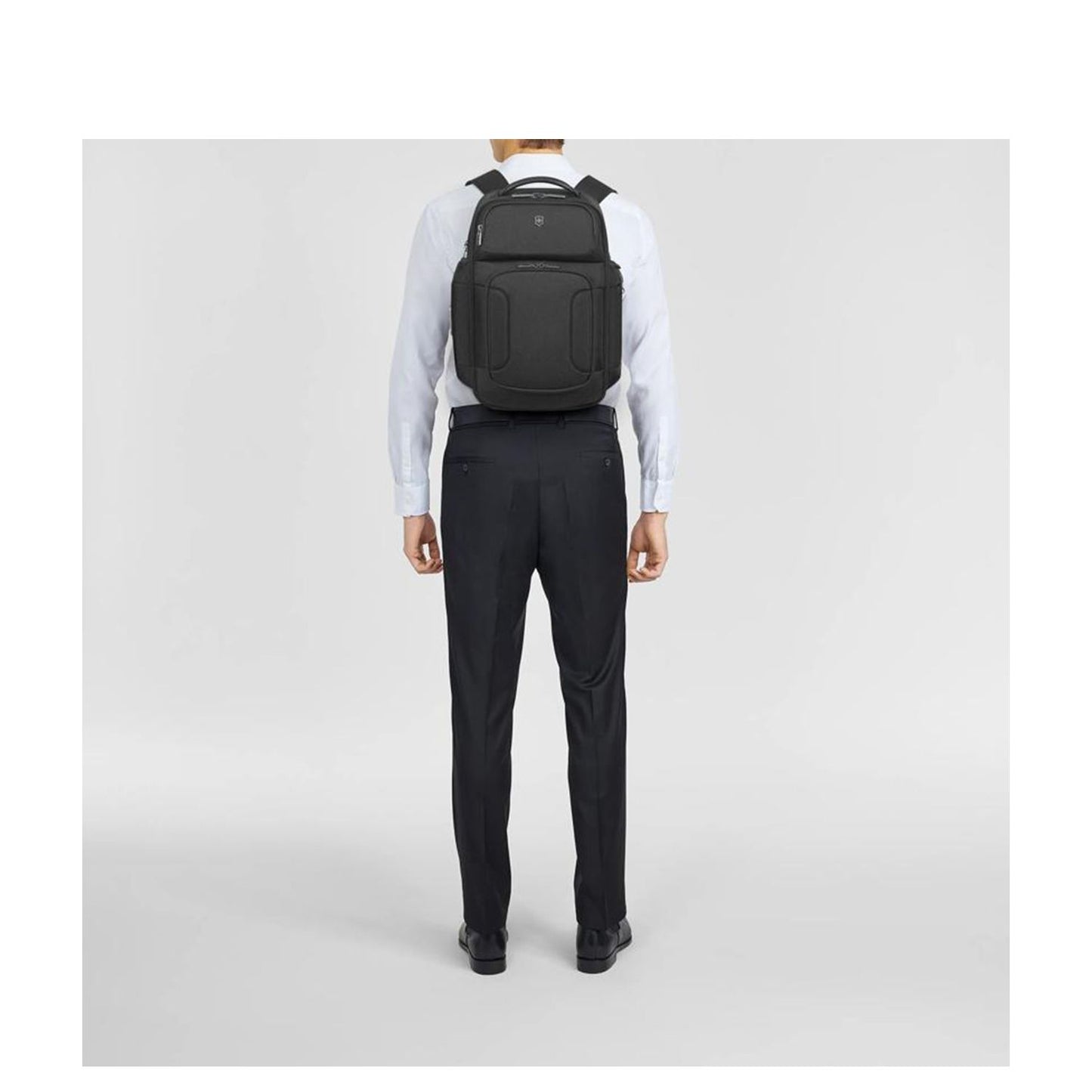 Victorinox Werks Traveler 7.0 Deluxe Backpack black