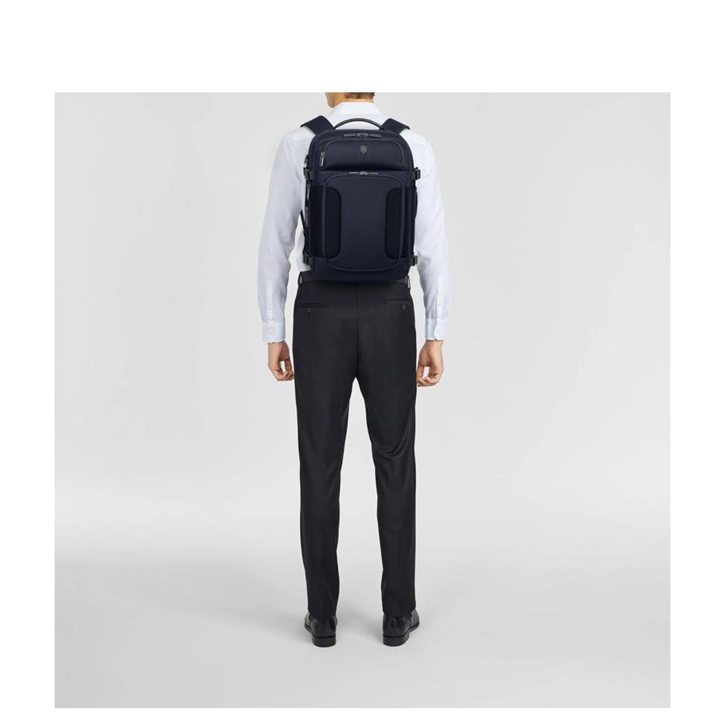 Victorinox Werks Traveler 7.0 Boarding Bag navy blue