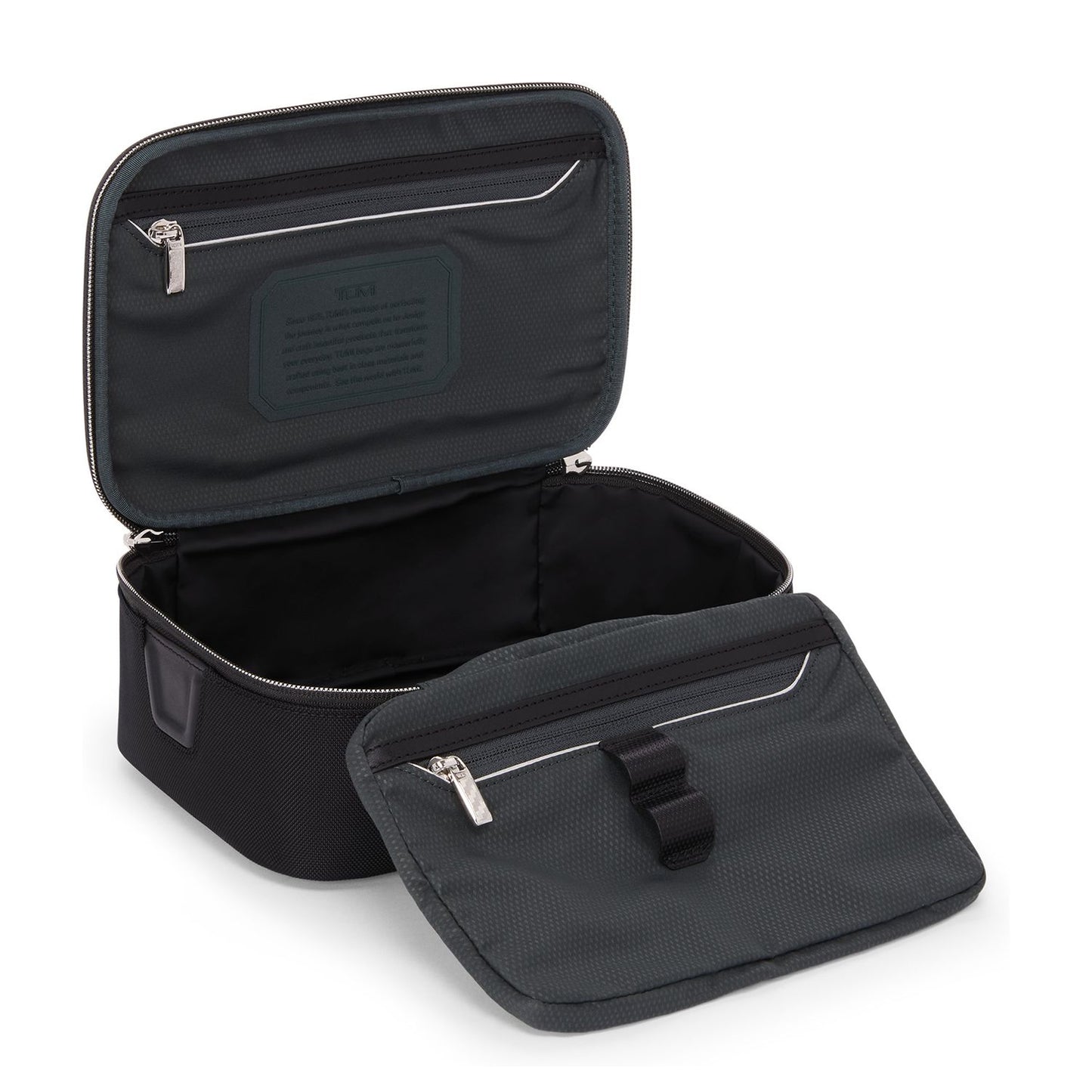 TUMI Arrive Richards Travel Kit black