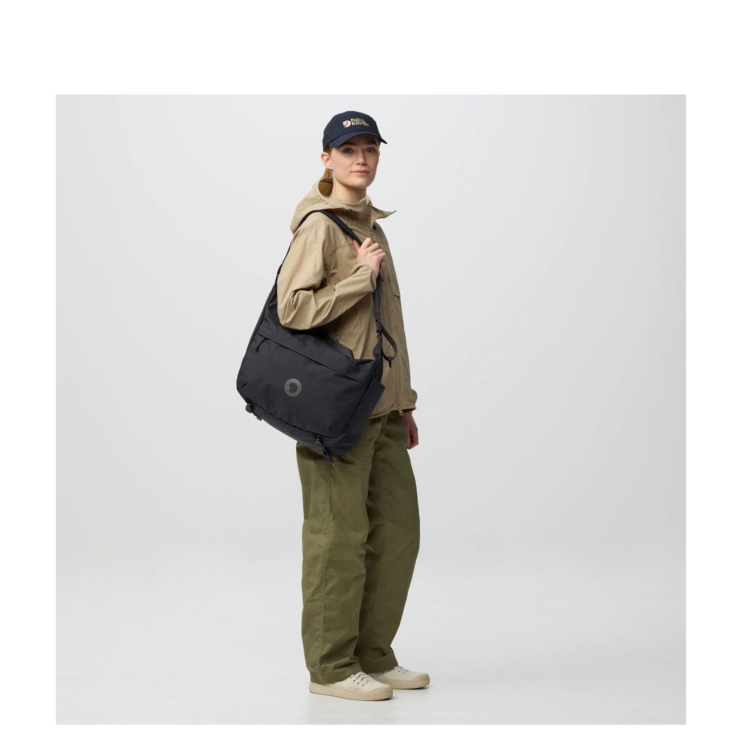 Fjallraven Farden Crossbody coal black