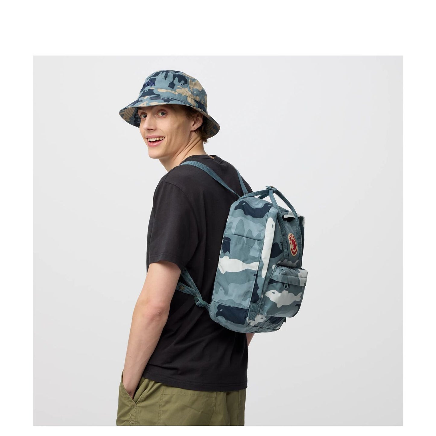Fjallraven Kanken Graphics nimbus blue-hidden animals