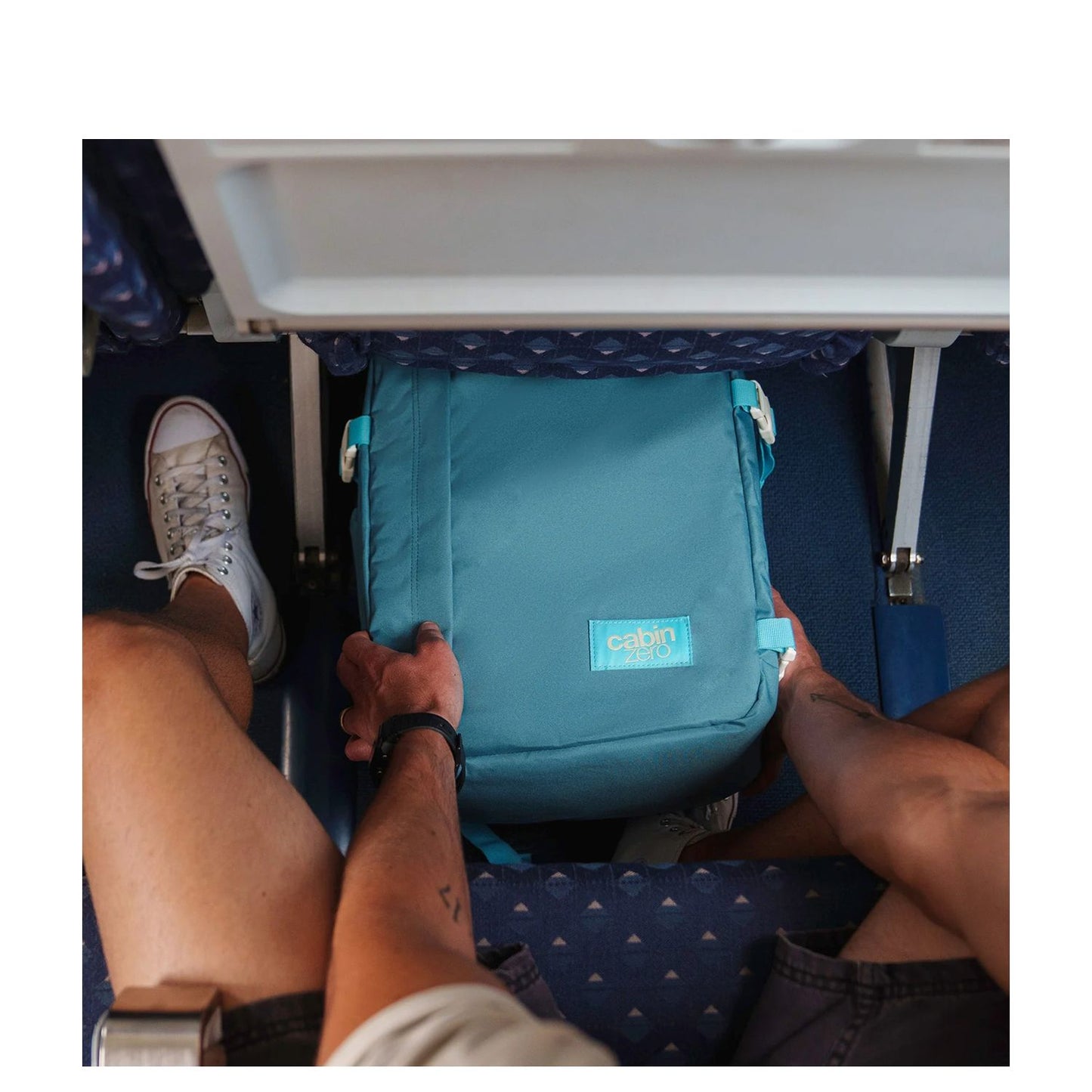 CabinZero Classic 28L Ultra Light Cabin Bag bali blue