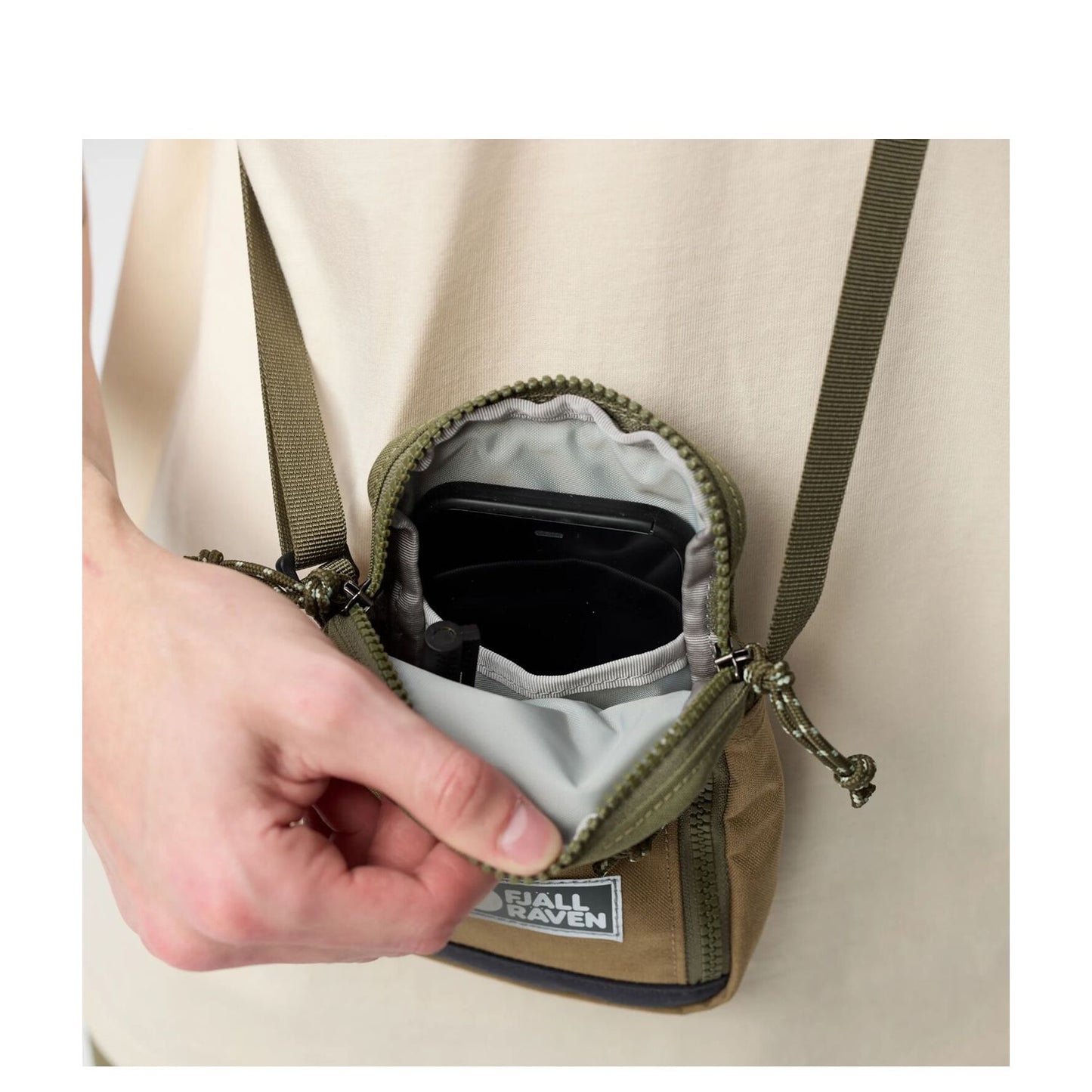 Fjallraven Vardag Pocket Small coal black