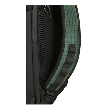 Samsonite Outtrax Underseat Backpack M - 34 liter - 45x36x20 cm - 17.3" laptopvak - forest green
