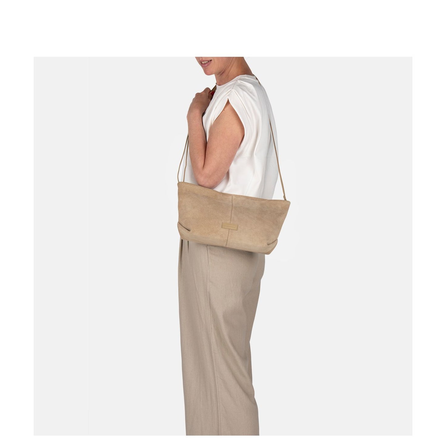 Burkely Vienna Crossbody Bag nude