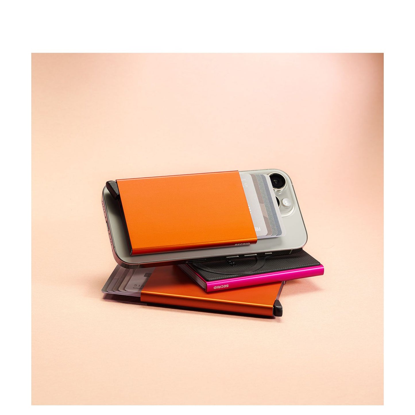 Secrid Cardprotector for Magsafe orange