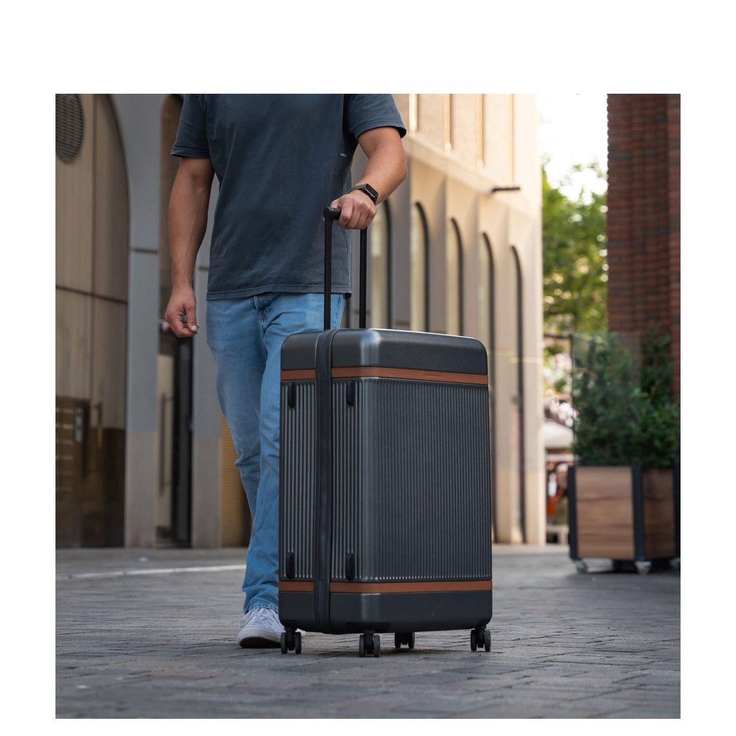 The Chesterfield Brand Zuna Spinner 76 cm - 113 liter - 76x52x30 cm - urban graphite