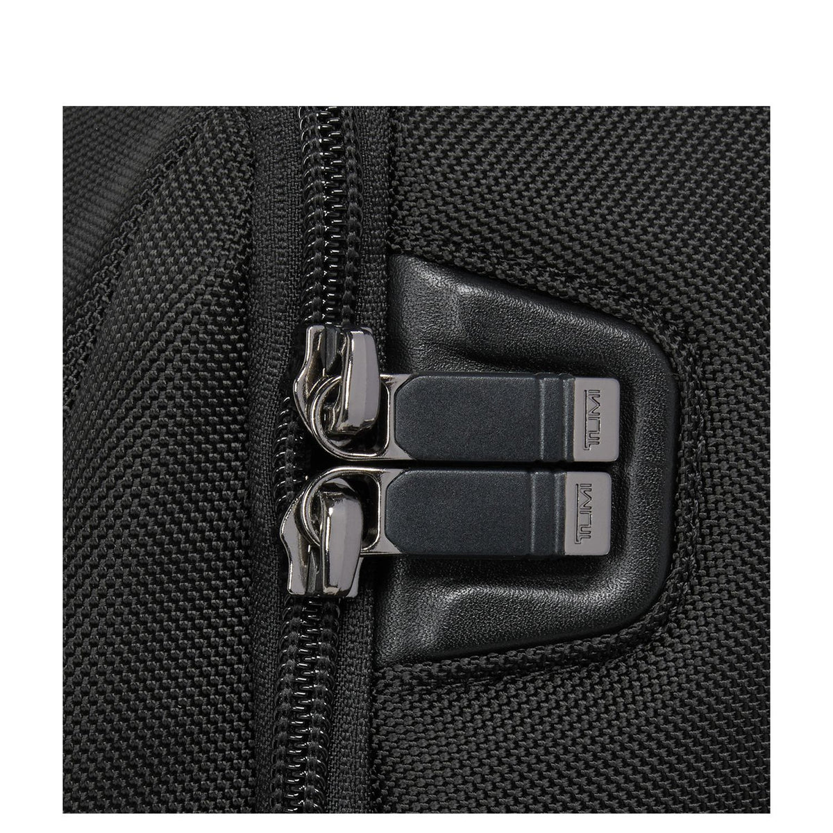TUMI Alpha Medium Laptop Schoudertas - 15" laptopvak - zwart