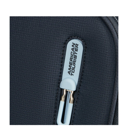 American Tourister Cloudrider Underseater Upright 40 cm - 22.5 liter - 40x30x20 cm - sky navy