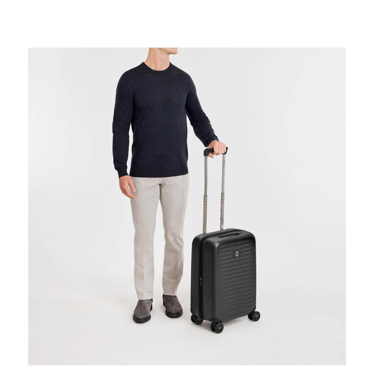 Victorinox Airox Advanced Frequent Flyer Carry-On Handbagage Spinner 55 cm - Uitbreidbaar 37/43 liter - 55x35x23 cm - taupe bruin