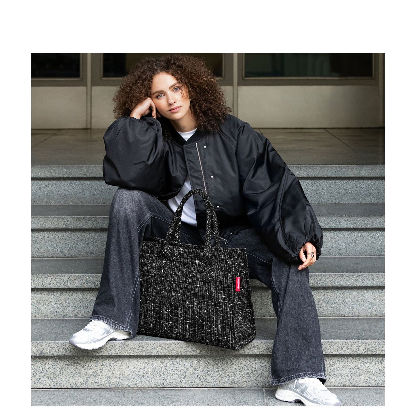 Reisenthel Daily Shopper Schoudertas boucle black