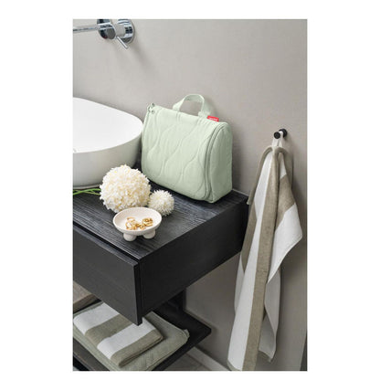 Reisenthel Traveling Toilettas XL iced matcha