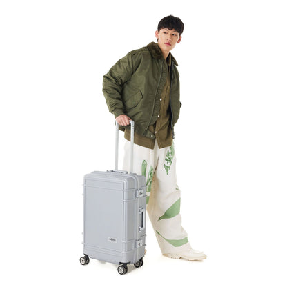 Eastpak Resist'r Case Spinner 69 cm - 63 liter - 68.44.5x27cm -al silver