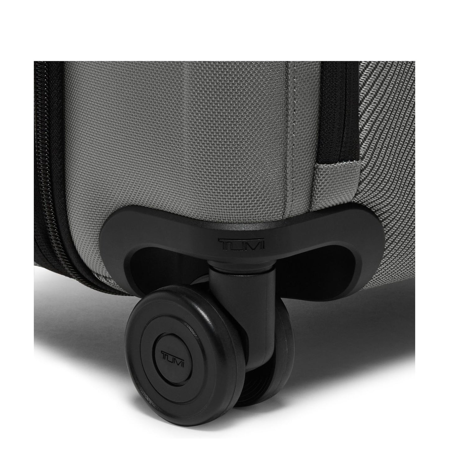 TUMI Alpha Handbagage Spinner 55 cm - Uitbreidbaar - 55x35.5x23/28 cm - grey reflective