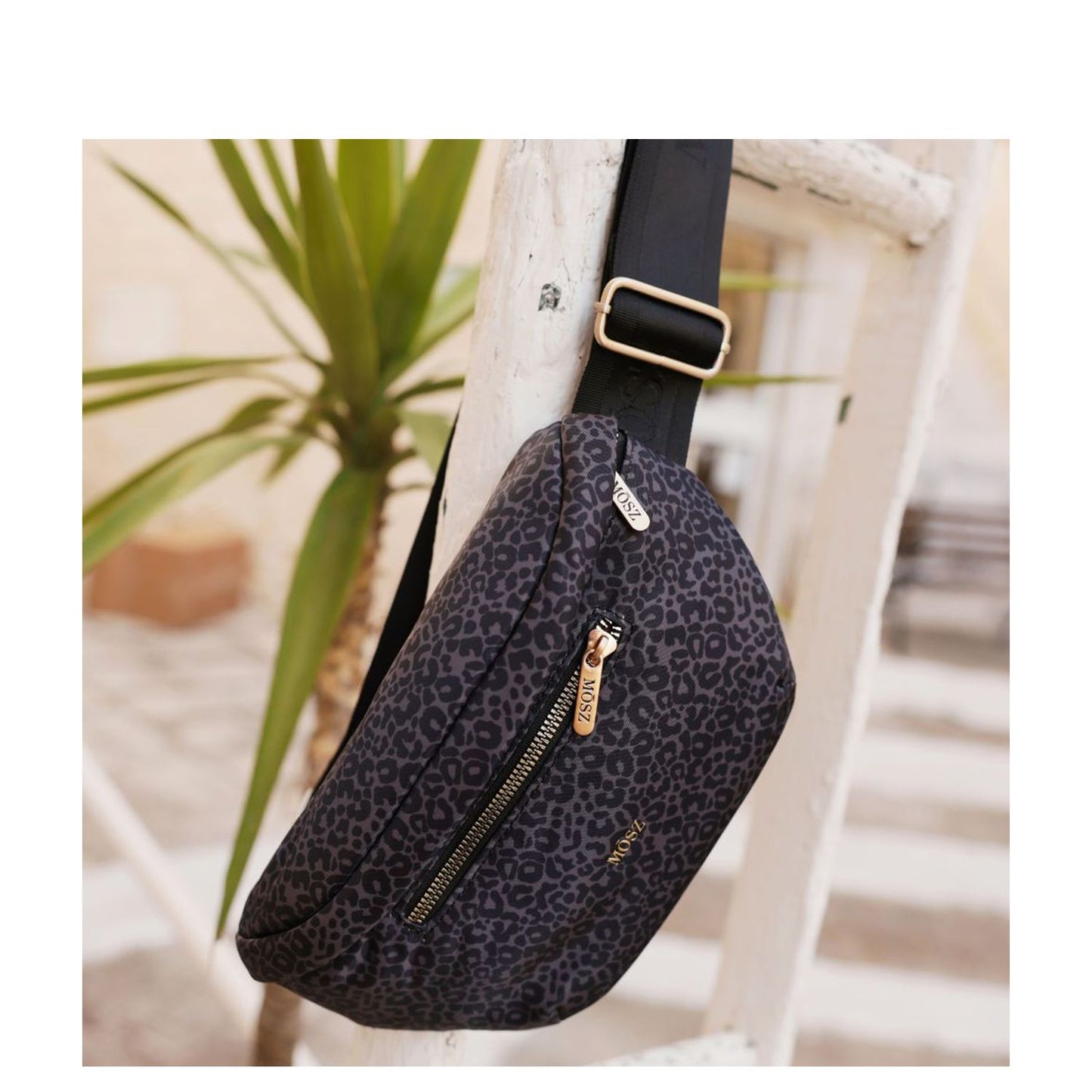 MOSZ Jessy Crossbody Heuptas nero leo