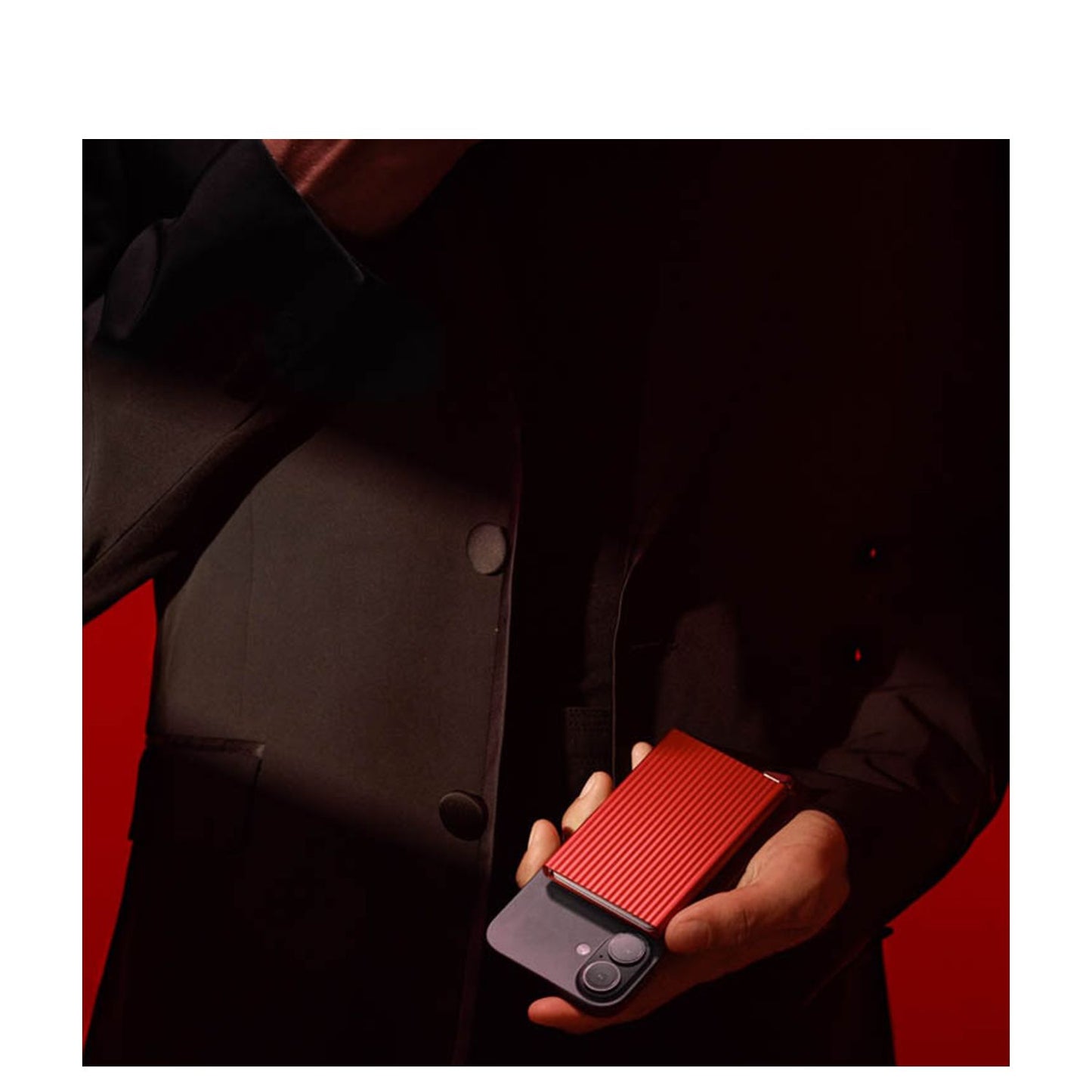 Secrid Cardprotector Pasjeshouder Fluted - voor magsafe - red+