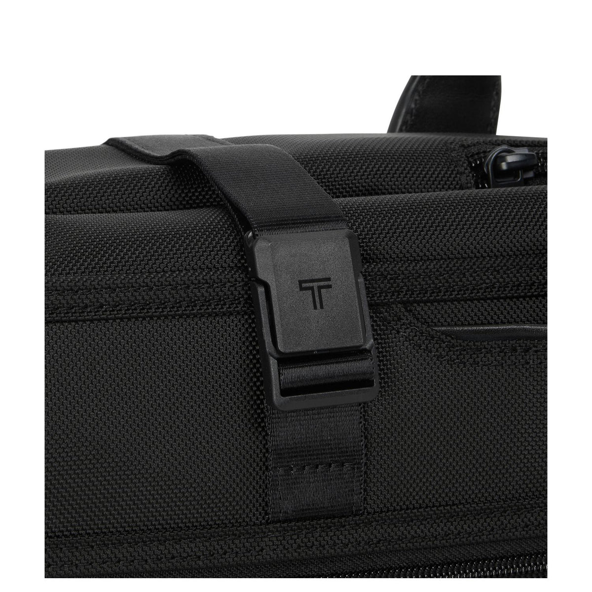 TUMI Alpha Tri-Fold Garment Bag black