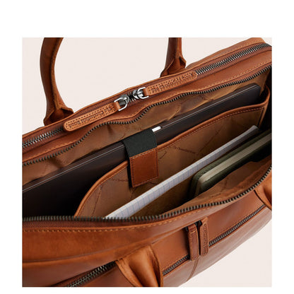 The Chesterfield Brand Tacama Laptop Schoudertas - 16" laptopvak - cognac