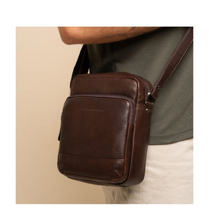 The Chesterfield Brand Valtorio Crossbody Schoudertas bruin