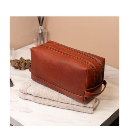 The Chesterfield Brand Montelaro Leren Toilettas cognac