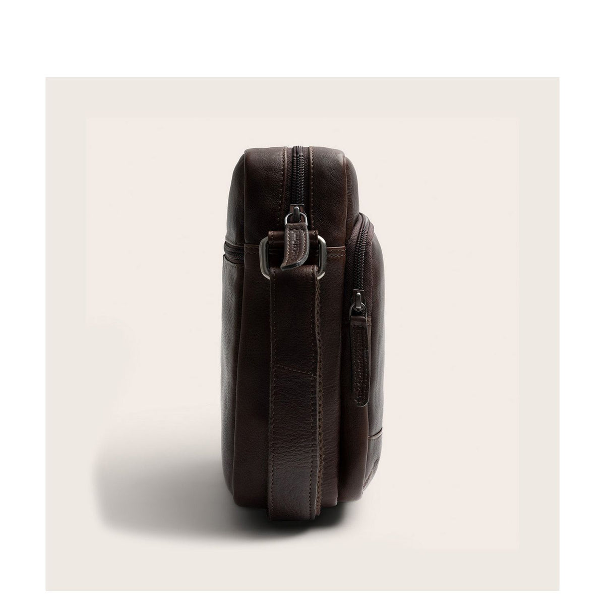 The Chesterfield Brand Valtorio Crossbody Schoudertas bruin