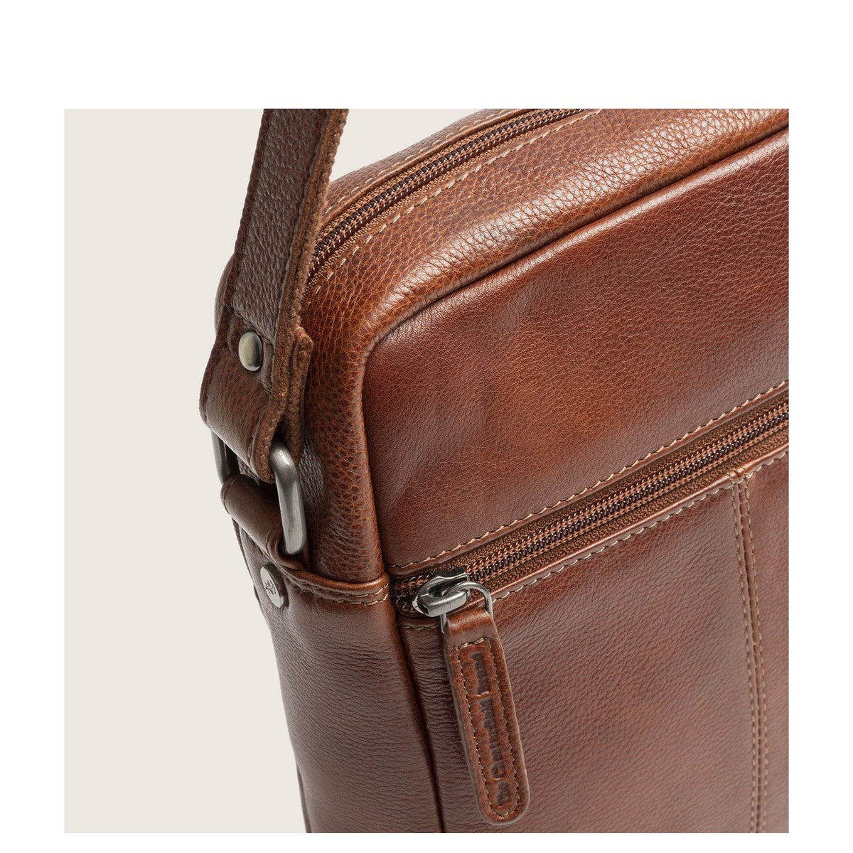 The Chesterfield Brand Valtorio Crossbody Schoudertas cognac