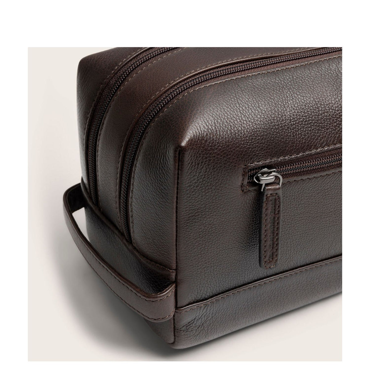 The Chesterfield Brand Montelaro Leren Toilettas bruin