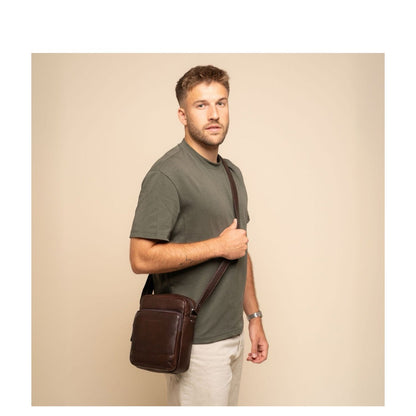 The Chesterfield Brand Valtorio Crossbody Schoudertas bruin