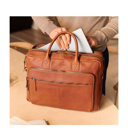 The Chesterfield Brand Tacama Laptop Schoudertas - 16" laptopvak - cognac