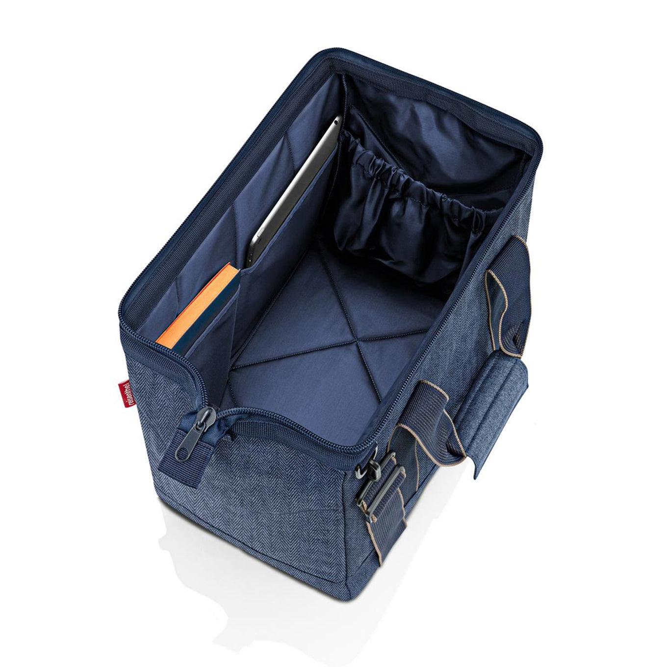 Reisenthel Travelling Allrounder M dunkelblaue Wochenendtasche mit Fischgrätenmuster