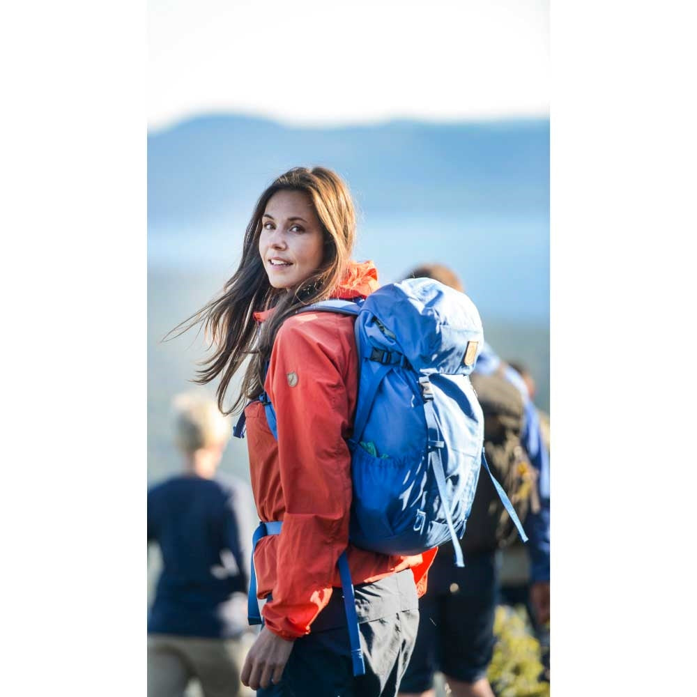 Fjallraven Kaipak 38 stone grey