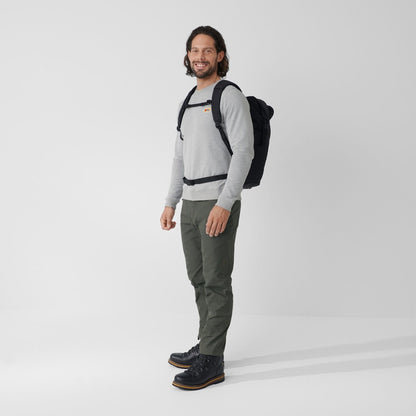 Fjallraven Ulvö Rolltop 30 schwarzer Rucksack