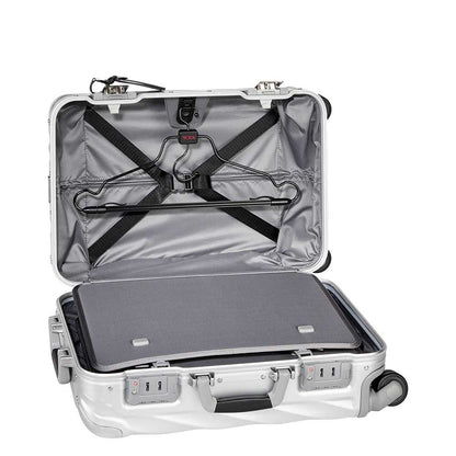 Tumi 19 Degree Aluminium International Carry-On Hartschalenkoffer in Silber